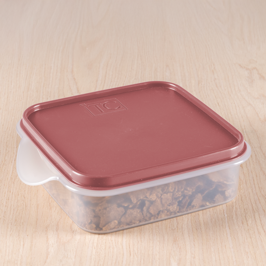 Picture of Easy Store Square With Lid 1.5Lt - Coral (New)